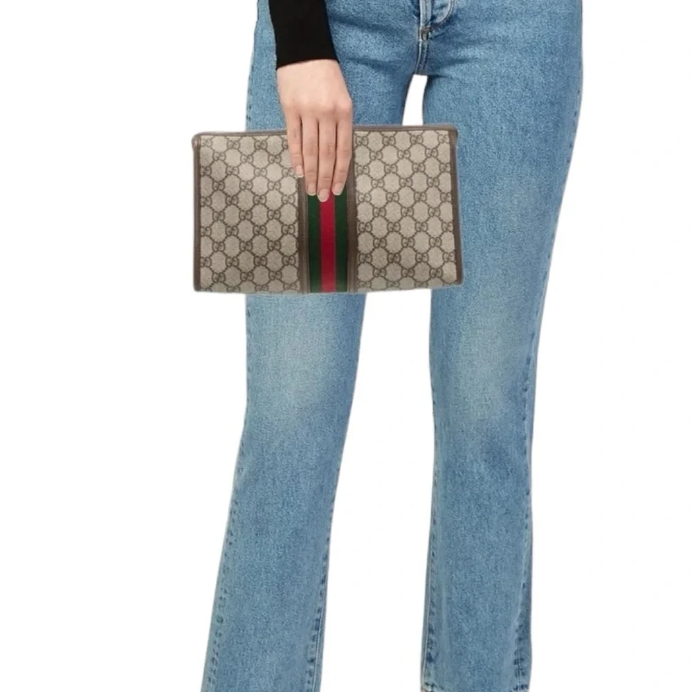 Gucci Clutch - Picture 6 of 15